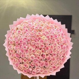 Монобукет из 151 Розовой розы