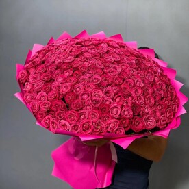 Монобукет из 201 розовой розы