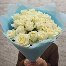 Монобукет из 21 белой розы