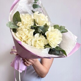 Французские розы и эвкалипт