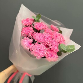 Букет - комплимент из хризантем