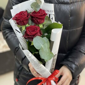 Роза красная, Эвкалипт, Пленка матовая