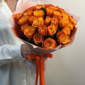 Букет из оранжевых роз
