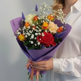 Лагурус шт, Роза Кения шт, Гипсофила шт, Роза кустовая шт, Гвоздика одноголовая шт, Дизайнерская упаковка шт