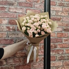 Моно букет Лидия 17 шт в крафте