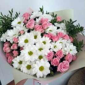 Роза кустовая, Хризантема кустовая, Зелень пуч, Упаковка