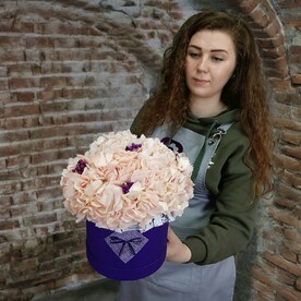 Гортензия, Декор, Шляпная коробка