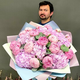 Пионы и гортензии
