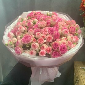 Букетик гигант из кустовой розы