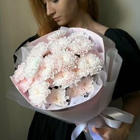 5 кружевных хризантем