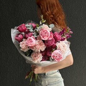 Малиновый букет летнего настроения