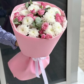 Авторский букет «Клубника со сливками»