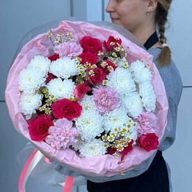 Авторский букет с хризантемой