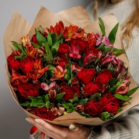 Альстромерия шт, Роза шт, Крафт шт, шт, Открытка шт