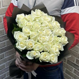 Букет из белых роз