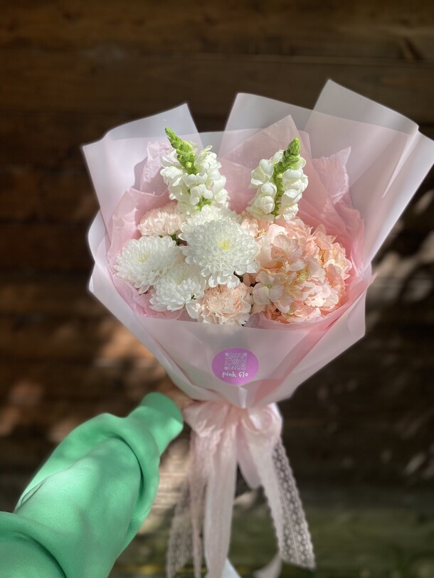 Букет цветов Приветик за 2990₽ с доставкой в Дзержинске от Pink Flo на Flawery