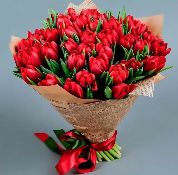 Букет цветов Тюльпаны за 15767₽ с доставкой в Москве от FLOWER BASE на Flawery