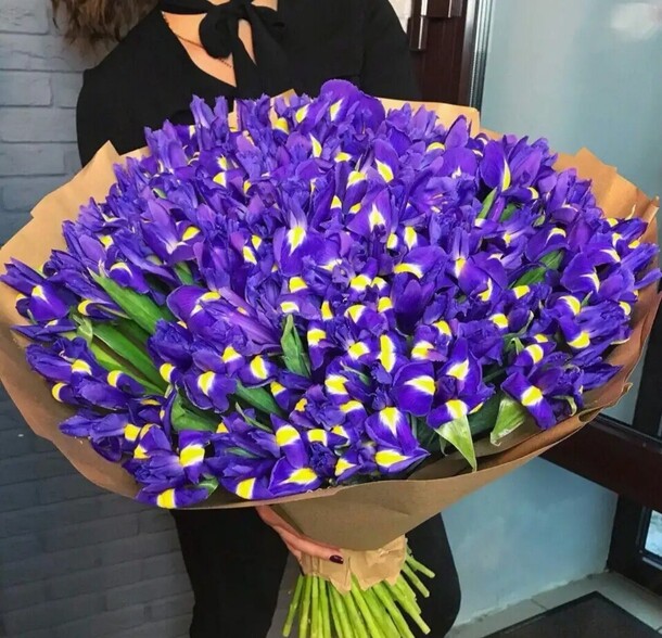 Букет цветов Полюшко за 23385₽ с доставкой в Москве от FLOWER BASE на Flawery