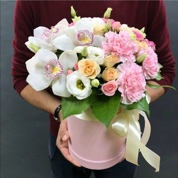 Букет цветов Лайм за 7795₽ с доставкой в Москве от FLOWER BASE на Flawery