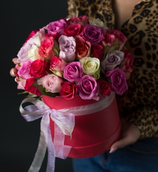 Букет цветов Микс розы за 10541₽ с доставкой в Москве от FLOWER BASE на Flawery