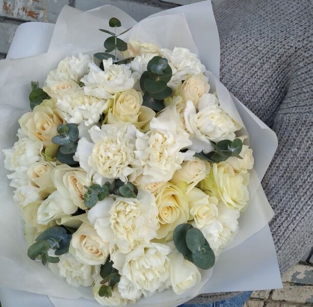Букет цветов Белла за 10524₽ с доставкой в Москве от FLOWER BASE на Flawery