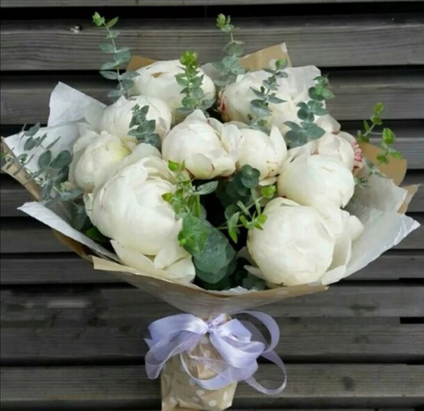 Букет цветов Нежная вата за 20018₽ с доставкой в Москве от FLOWER BASE на Flawery