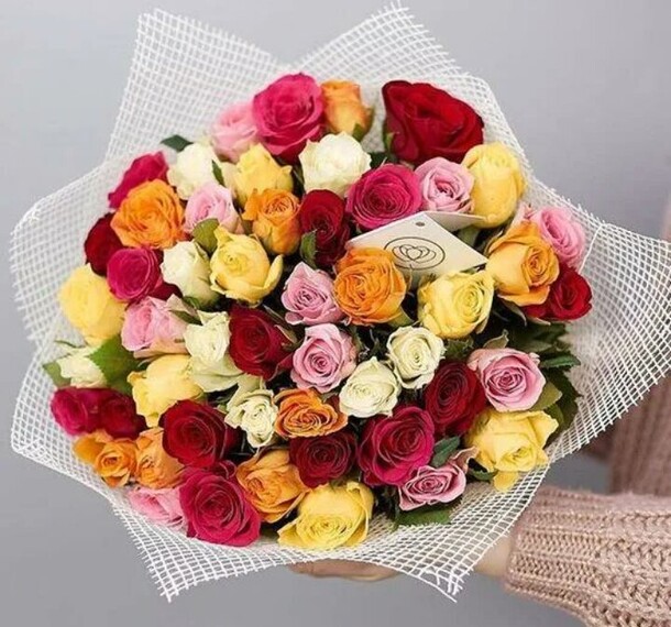 Букет цветов Радуга за 12277₽ с доставкой в Москве от FLOWER BASE на Flawery