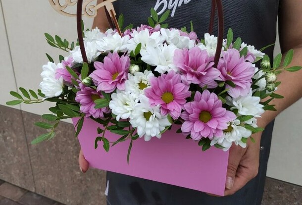 Букет цветов Слайд за 7144₽ с доставкой в Москве от FLOWER BASE на Flawery