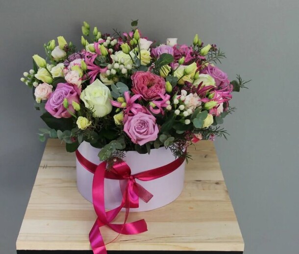 Букет цветов Микс радость за 13057₽ с доставкой в Москве от FLOWER BASE на Flawery