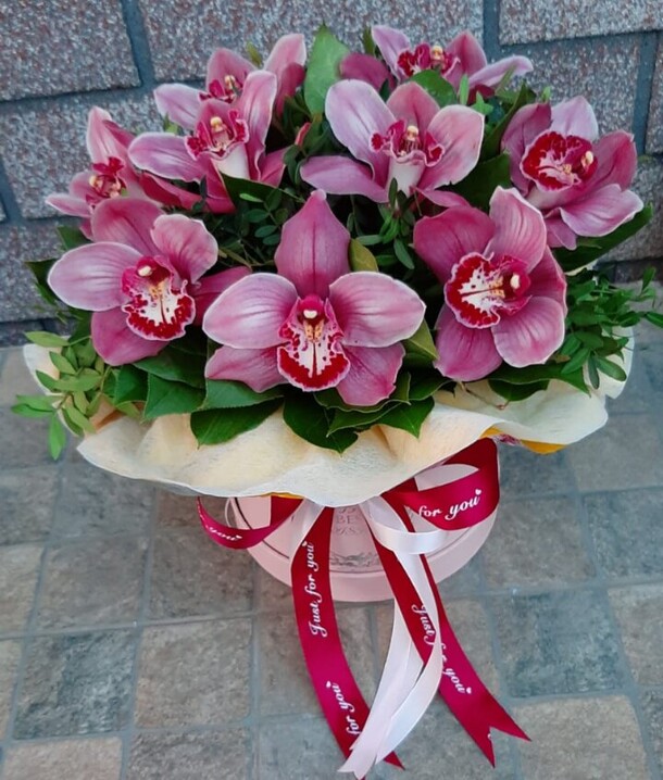 Букет цветов Рига за 9160₽ с доставкой в Москве от FLOWER BASE на Flawery