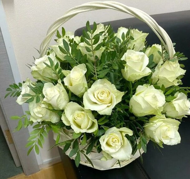 Букет цветов Прима за 9548₽ с доставкой в Москве от FLOWER BASE на Flawery