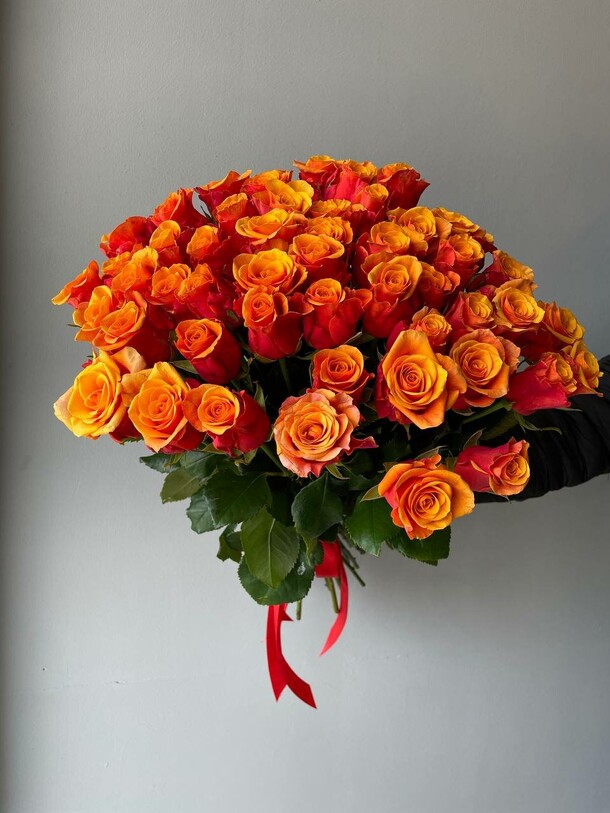 Букет цветов Испания х51 за 19499₽ с доставкой в Москве от Flora K на Flawery