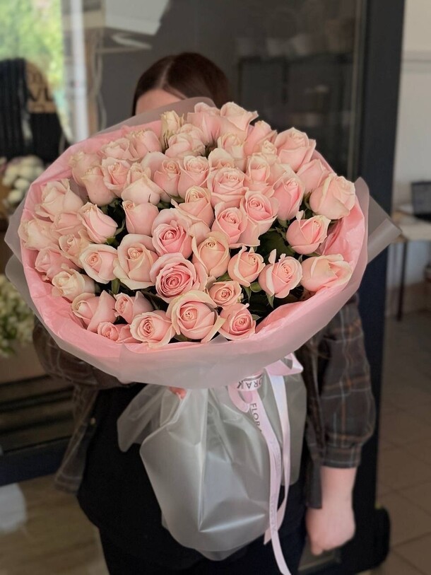 Букет "розовый код" за 13600₽ с доставкой в Москве от Flora K на Flawery