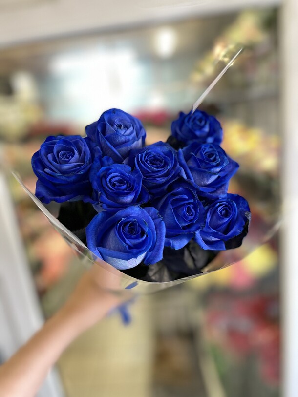 Букет цветов 💙букет из 9 синих роз💙 за 6500₽ с доставкой в Москве от FlowerPatio Цветочный патио на Flawery