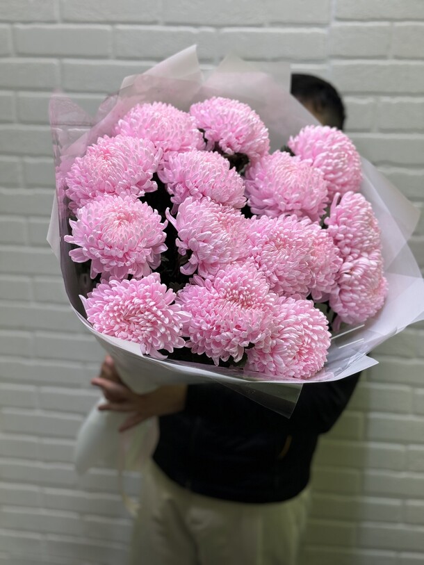 Букет из 15 крымских хризантем за 7190₽ с доставкой в Москве от FlowerPatio Цветочный патио на Flawery