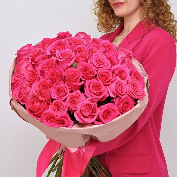 Букет цветов Яркие розовые ароматные розы пинк флойд💕 45 шт за 21100₽ с доставкой в Москве от Королевство праздника на Flawery