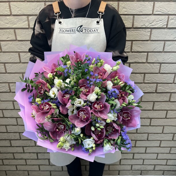 Букет с орхидей за 13900₽ с доставкой в Москве от "Цветы Сегодня" - FlowersToday на Flawery