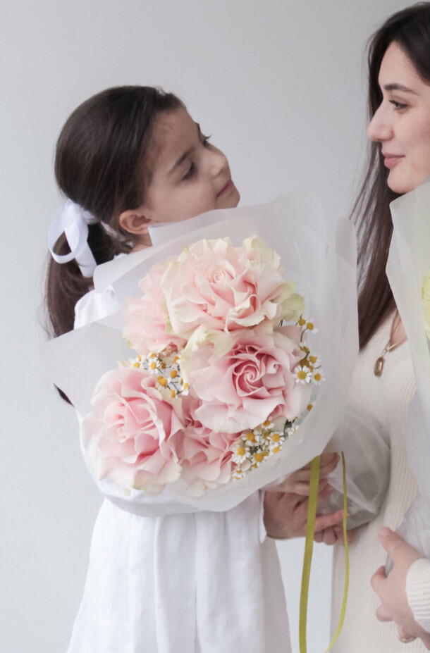 Букет «for mom13», артикул F1227866 - 7450 рублей, доставка по городу. Flawery - доставка цветов