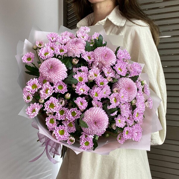 Букет кустовых хризантем и момоко за 8952₽ с доставкой в Москве от Ver. Flowers на Flawery