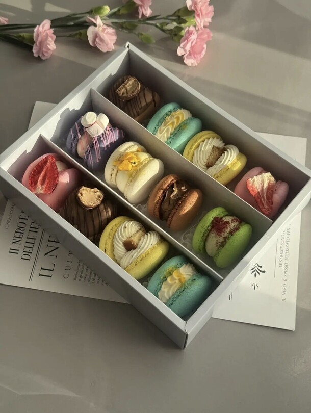 Набор макарон - 12шт за 6260₽ с доставкой в Москве от Ver. Flowers на Flawery