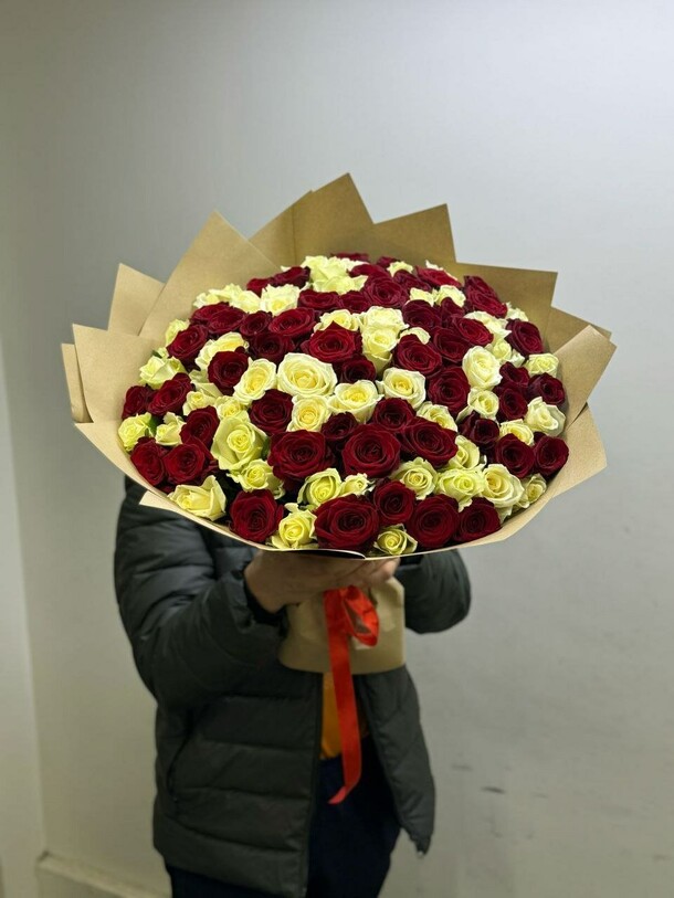 Букет цветов Микси бом за 19687₽ с доставкой в Москве от Little Verginia на Flawery