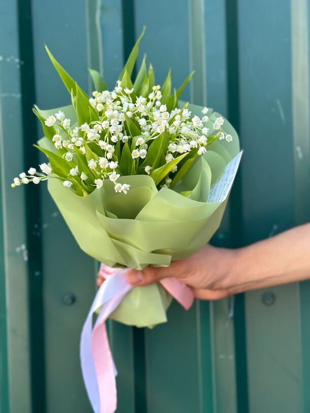 Букет цветов Ландыши 25шт за 25300₽ с доставкой в Москве от Spring-sunflowers на Flawery