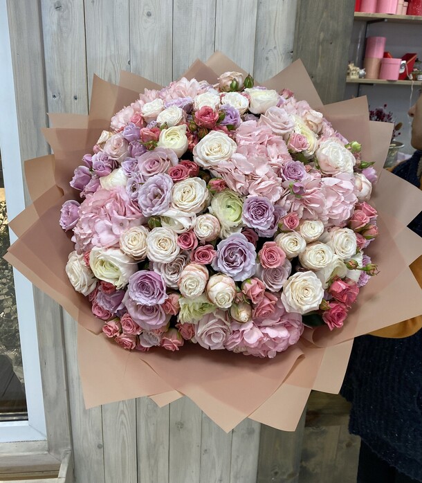 Букет "мария" за 10846₽ с доставкой в Москве от FlorMarket.RU-Флормаркет.РФ на Flawery