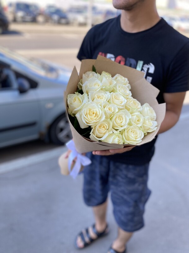 Букет цветов Аваланж-21 за 5099₽ с доставкой в Москве от Flowers heaven на Flawery