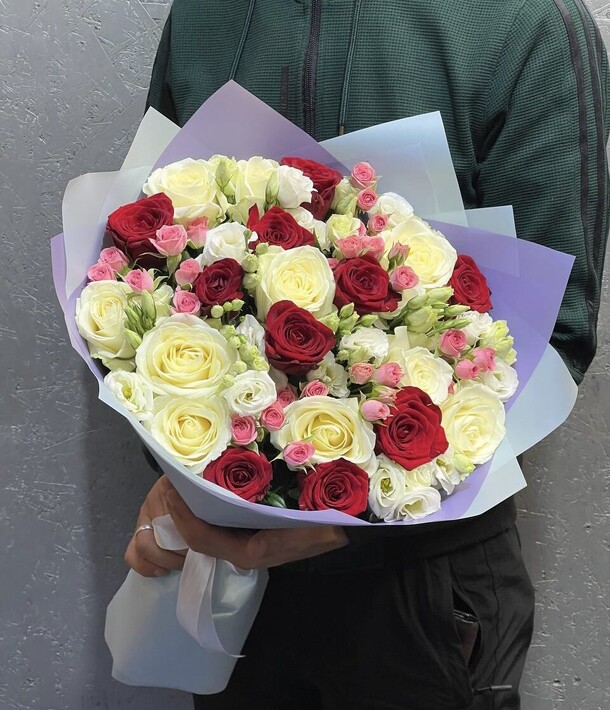 Букет цветов Теплое воспоминание за 13100₽ с доставкой в Москве от Flowers heaven на Flawery