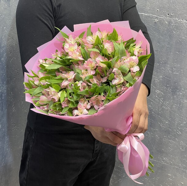 Букет цветов Альстромерия розовая 19 за 5319₽ с доставкой в Москве от Flowers heaven на Flawery