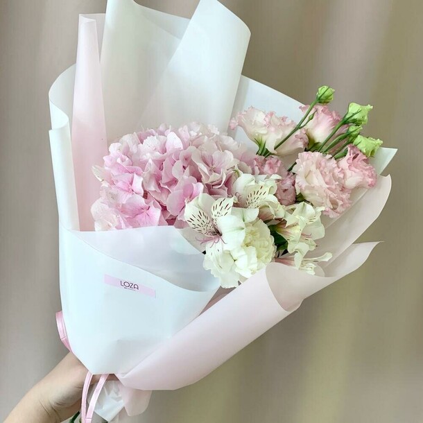 Букет цветов Нежный комплимент за 2150₽ с доставкой в Волжском от LOZA flowers на Flawery
