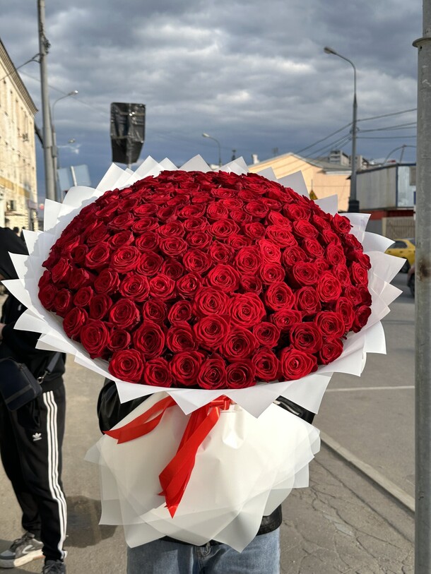 Букет цветов 151 роз за 79859₽ с доставкой в Москве от Москва&Букеты на Flawery