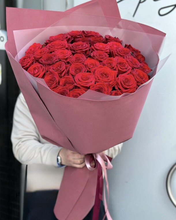 Букет из 39 роз за 17545₽ с доставкой в Москве от Москва&Букеты на Flawery