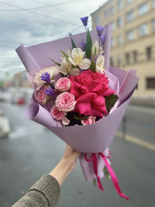 Букет «вишневый сад» за 3900₽ с доставкой в Москве от Флорэзон на Flawery